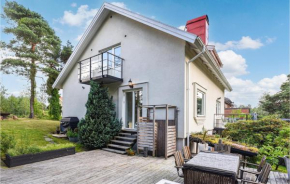 Stunning Home In Göteborg With Sauna Göteborg